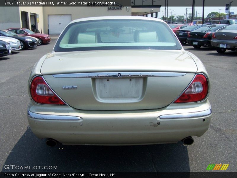 Winter Gold Metallic / Ivory/Mocha 2007 Jaguar XJ Vanden Plas