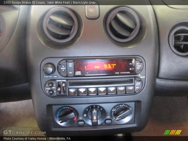 Controls of 2002 Stratus SE Coupe