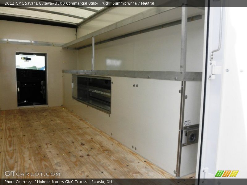 Summit White / Neutral 2012 GMC Savana Cutaway 3500 Commercial Utility Truck