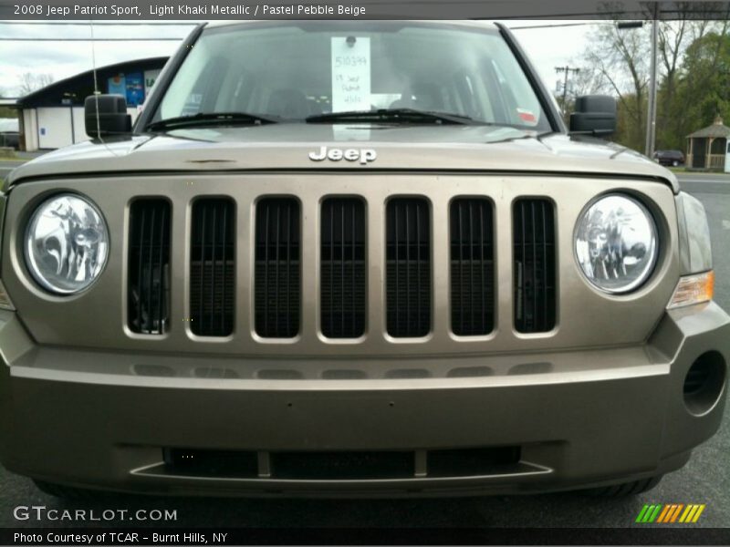 Light Khaki Metallic / Pastel Pebble Beige 2008 Jeep Patriot Sport