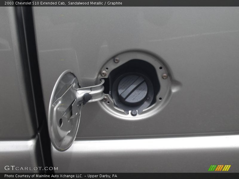 Sandalwood Metallic / Graphite 2003 Chevrolet S10 Extended Cab