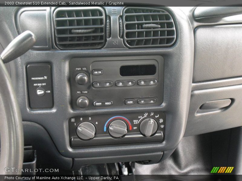 Sandalwood Metallic / Graphite 2003 Chevrolet S10 Extended Cab