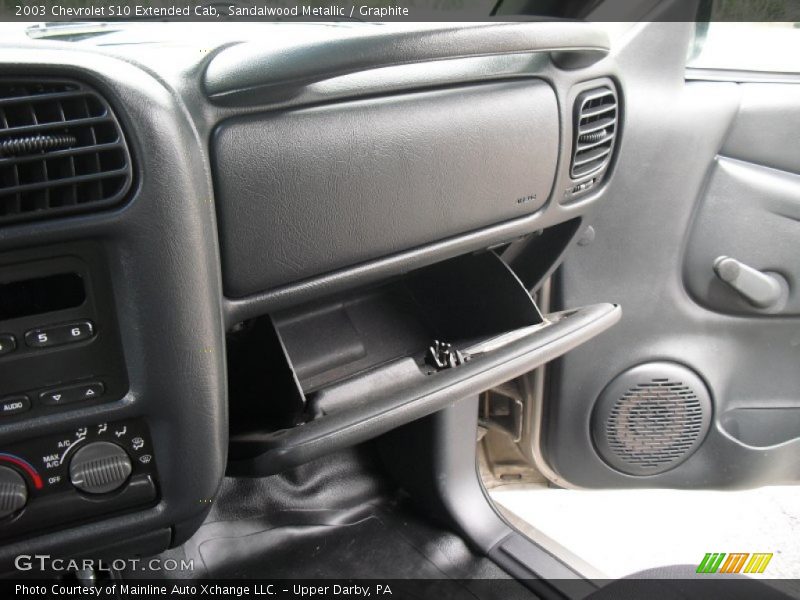 Sandalwood Metallic / Graphite 2003 Chevrolet S10 Extended Cab