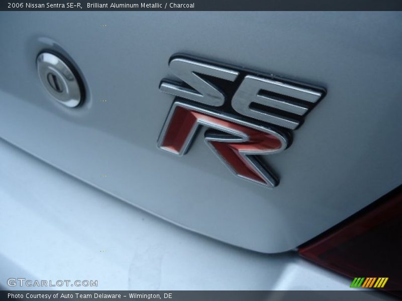 Brilliant Aluminum Metallic / Charcoal 2006 Nissan Sentra SE-R