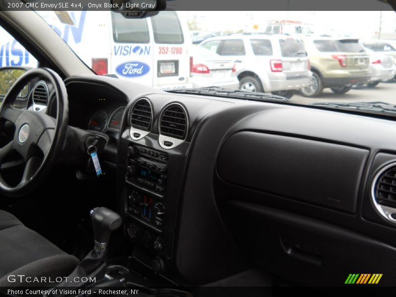Onyx Black / Light Gray 2007 GMC Envoy SLE 4x4