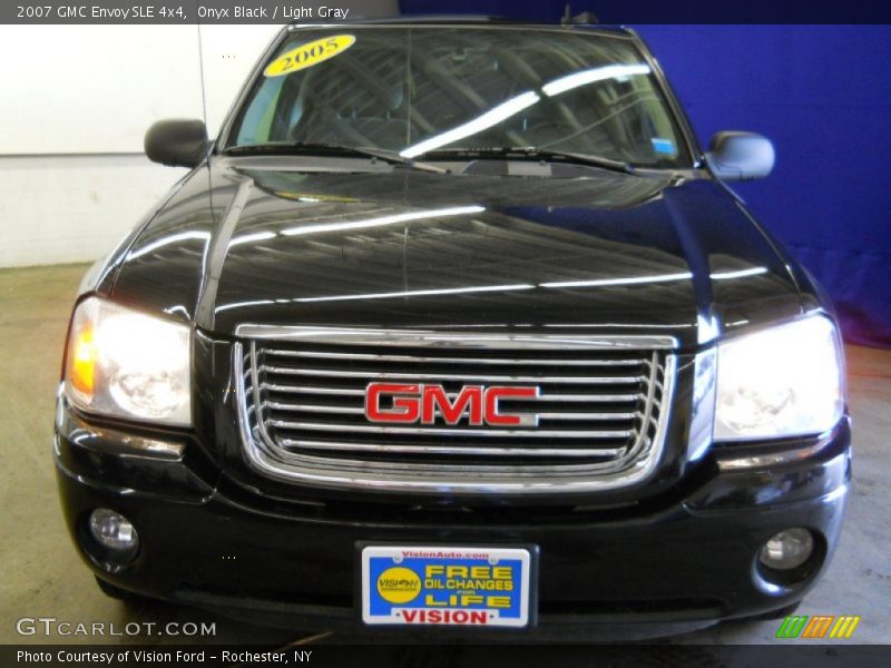 Onyx Black / Light Gray 2007 GMC Envoy SLE 4x4