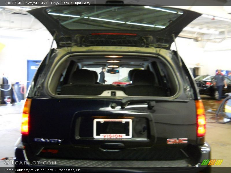 Onyx Black / Light Gray 2007 GMC Envoy SLE 4x4