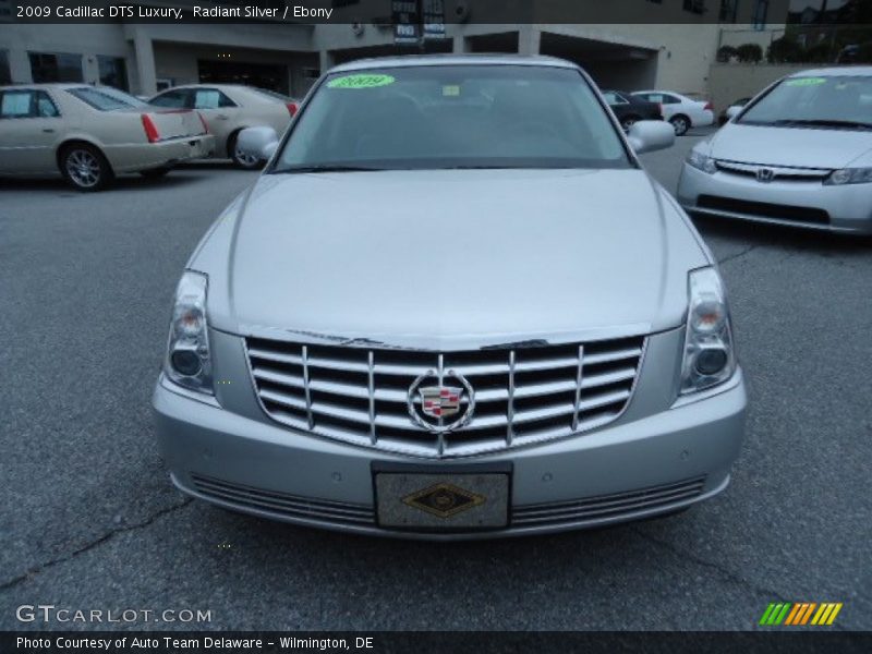 Radiant Silver / Ebony 2009 Cadillac DTS Luxury