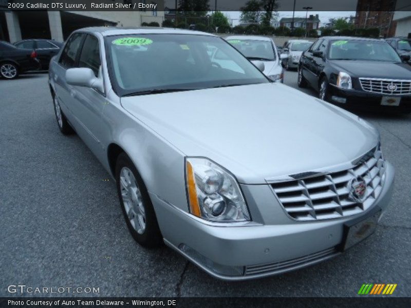 Radiant Silver / Ebony 2009 Cadillac DTS Luxury