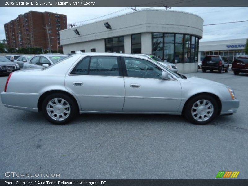 Radiant Silver / Ebony 2009 Cadillac DTS Luxury