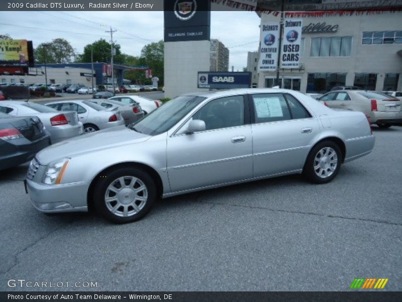 Radiant Silver / Ebony 2009 Cadillac DTS Luxury