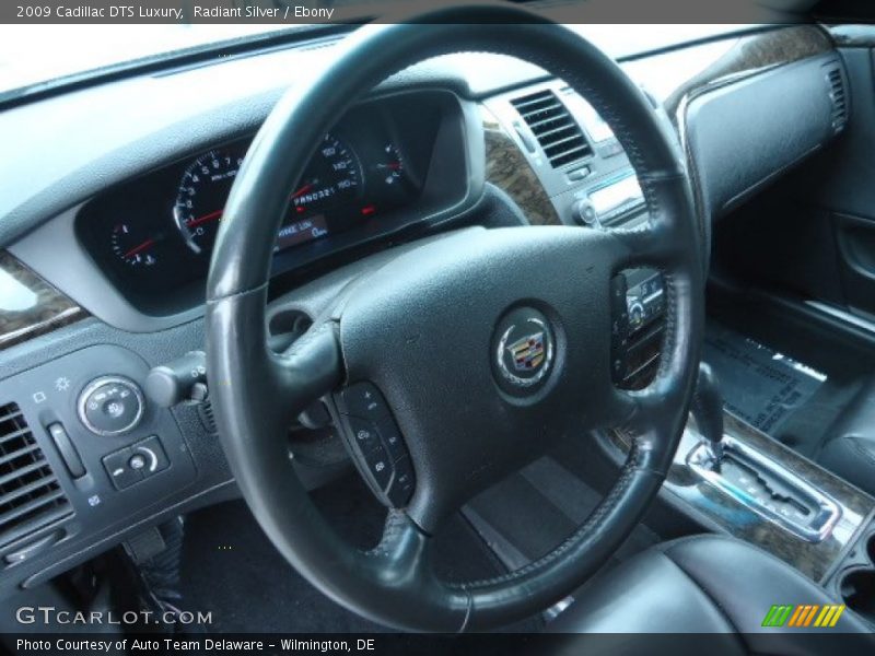 Radiant Silver / Ebony 2009 Cadillac DTS Luxury