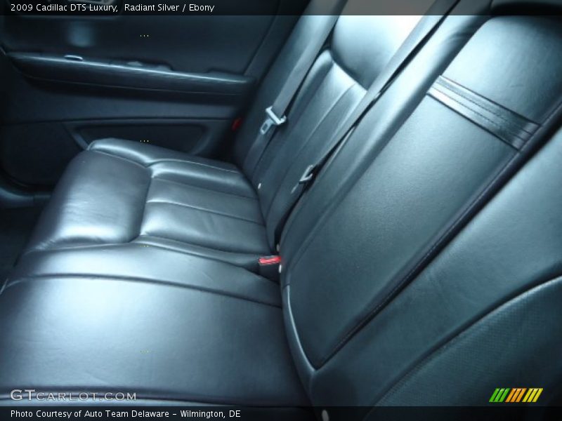 Radiant Silver / Ebony 2009 Cadillac DTS Luxury