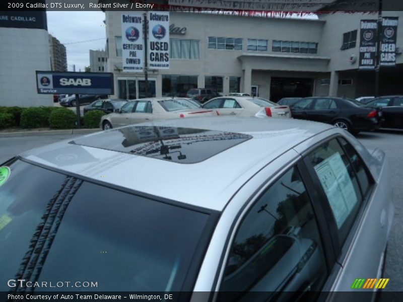 Radiant Silver / Ebony 2009 Cadillac DTS Luxury
