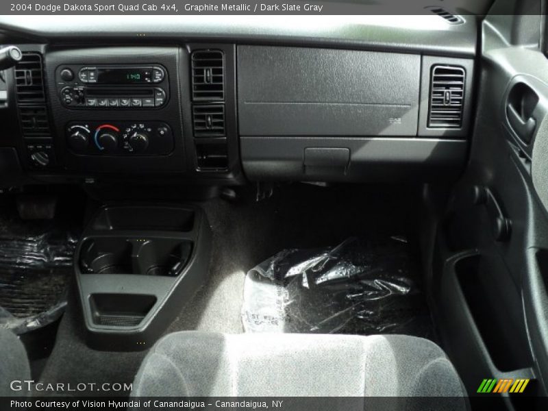 Graphite Metallic / Dark Slate Gray 2004 Dodge Dakota Sport Quad Cab 4x4