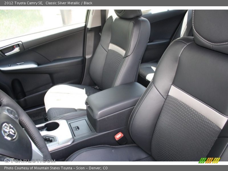 Classic Silver Metallic / Black 2012 Toyota Camry SE