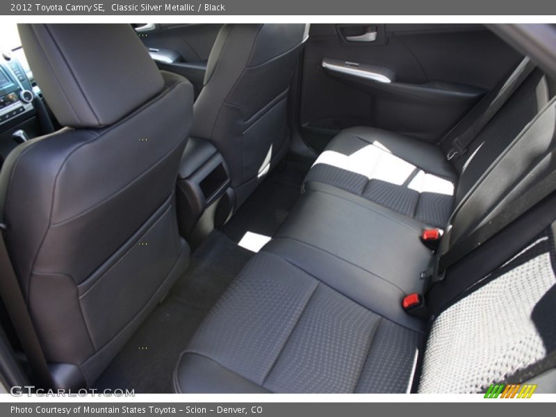 Classic Silver Metallic / Black 2012 Toyota Camry SE