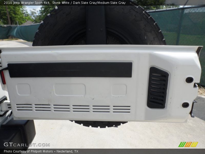 Stone White / Dark Slate Gray/Medium Slate Gray 2010 Jeep Wrangler Sport 4x4