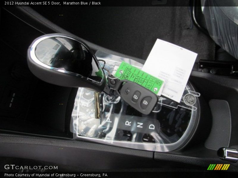 Marathon Blue / Black 2012 Hyundai Accent SE 5 Door