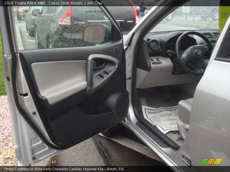 Classic Silver Metallic / Ash Gray 2009 Toyota RAV4 4WD