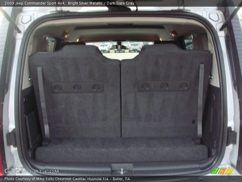 Bright Silver Metallic / Dark Slate Gray 2009 Jeep Commander Sport 4x4