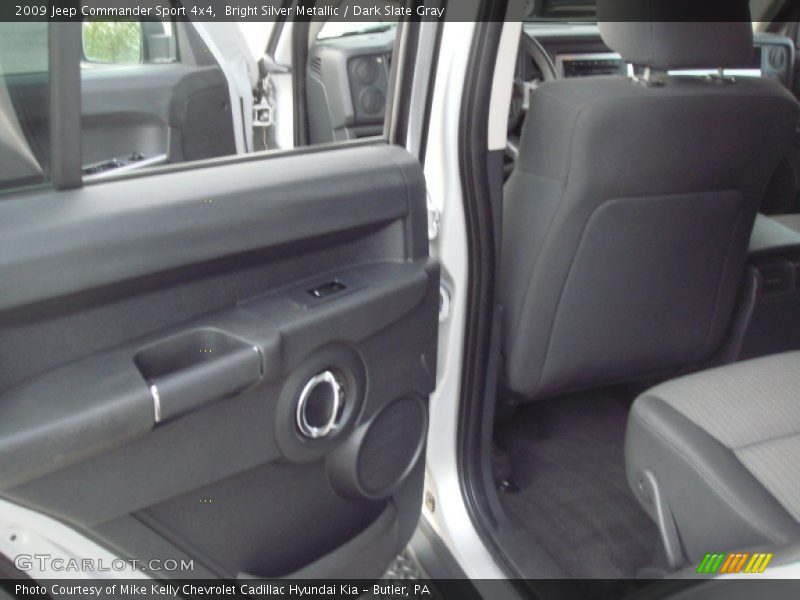 Bright Silver Metallic / Dark Slate Gray 2009 Jeep Commander Sport 4x4