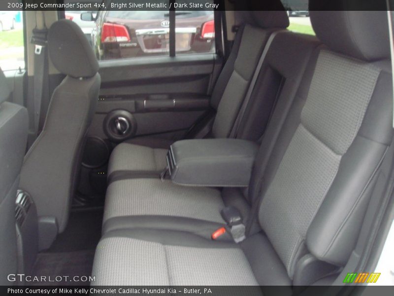 Bright Silver Metallic / Dark Slate Gray 2009 Jeep Commander Sport 4x4