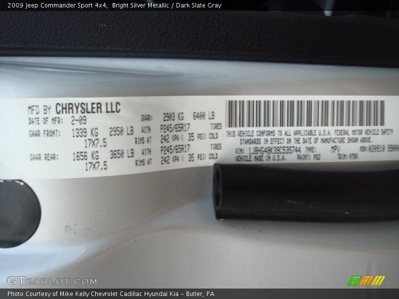 Bright Silver Metallic / Dark Slate Gray 2009 Jeep Commander Sport 4x4