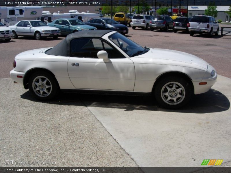 Chaste White / Black 1994 Mazda MX-5 Miata Roadster