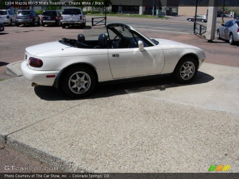 Chaste White / Black 1994 Mazda MX-5 Miata Roadster