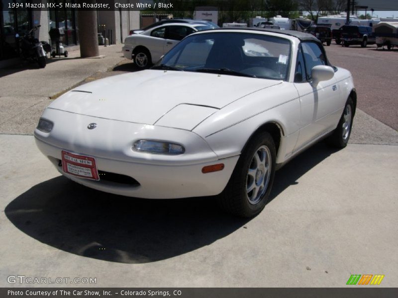 Chaste White / Black 1994 Mazda MX-5 Miata Roadster
