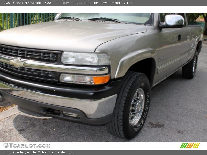 Light Pewter Metallic / Tan 2001 Chevrolet Silverado 2500HD LT Extended Cab 4x4