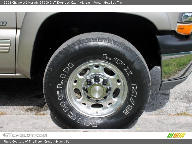 Light Pewter Metallic / Tan 2001 Chevrolet Silverado 2500HD LT Extended Cab 4x4