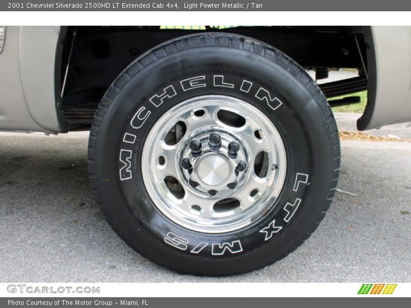 Light Pewter Metallic / Tan 2001 Chevrolet Silverado 2500HD LT Extended Cab 4x4