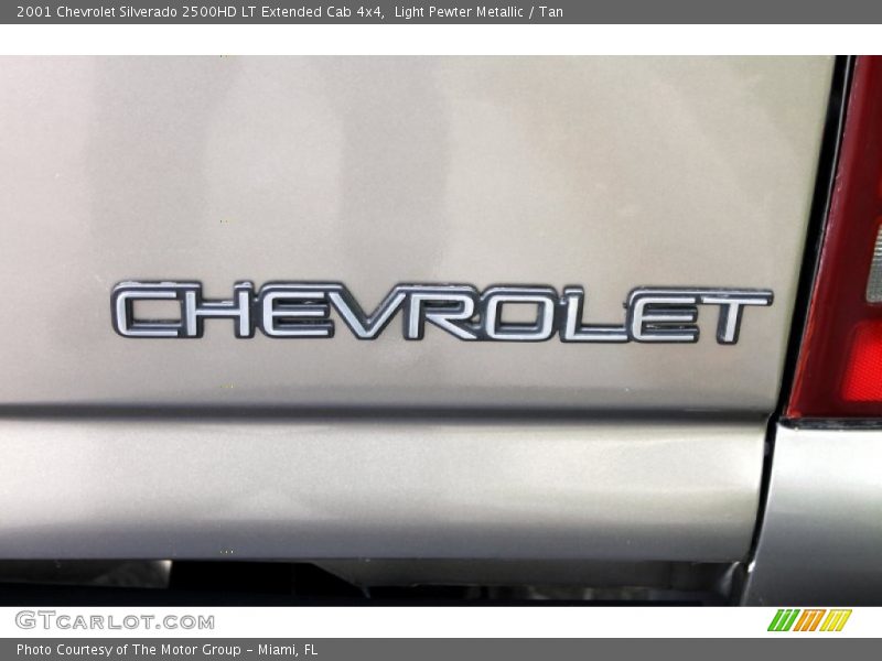 Light Pewter Metallic / Tan 2001 Chevrolet Silverado 2500HD LT Extended Cab 4x4