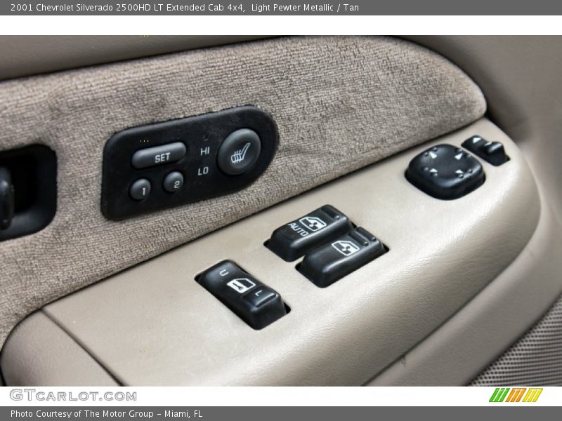 Light Pewter Metallic / Tan 2001 Chevrolet Silverado 2500HD LT Extended Cab 4x4