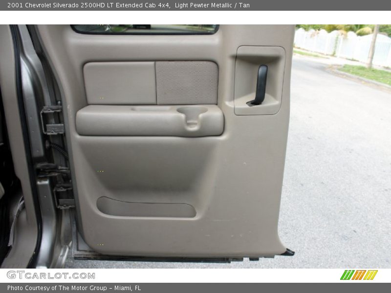 Light Pewter Metallic / Tan 2001 Chevrolet Silverado 2500HD LT Extended Cab 4x4