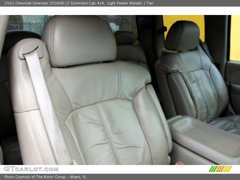 Light Pewter Metallic / Tan 2001 Chevrolet Silverado 2500HD LT Extended Cab 4x4