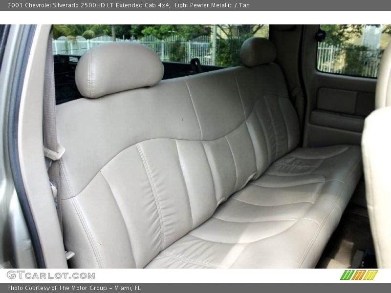 Light Pewter Metallic / Tan 2001 Chevrolet Silverado 2500HD LT Extended Cab 4x4