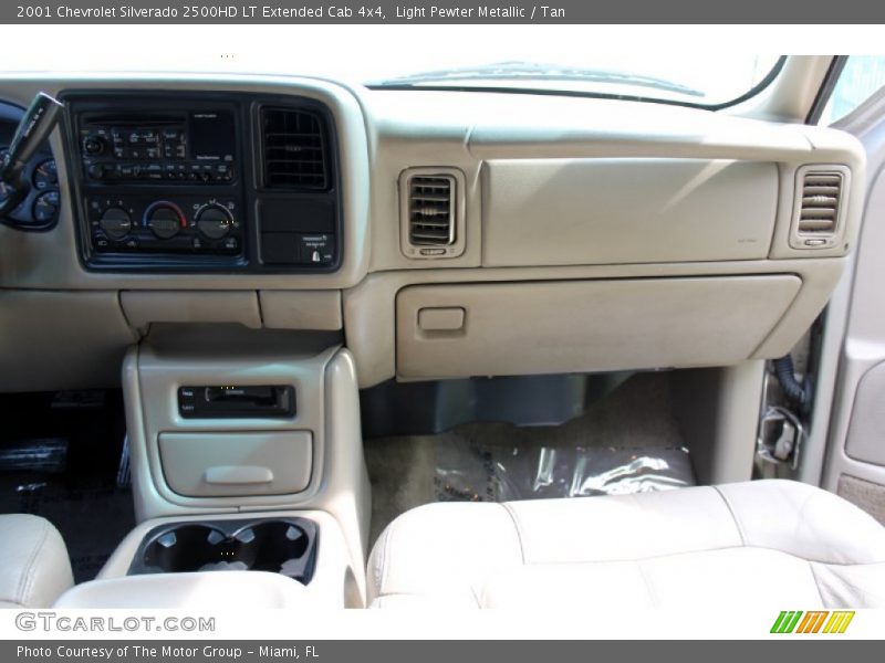 Light Pewter Metallic / Tan 2001 Chevrolet Silverado 2500HD LT Extended Cab 4x4