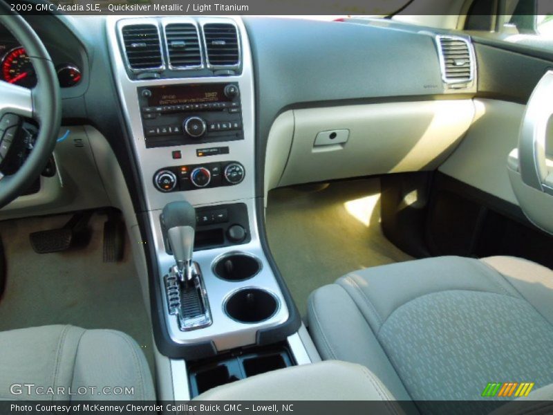 Quicksilver Metallic / Light Titanium 2009 GMC Acadia SLE