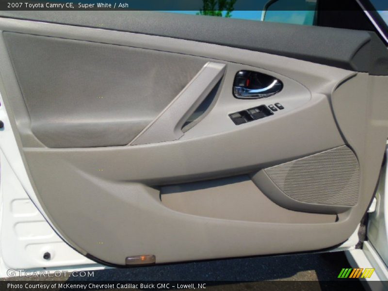 Super White / Ash 2007 Toyota Camry CE