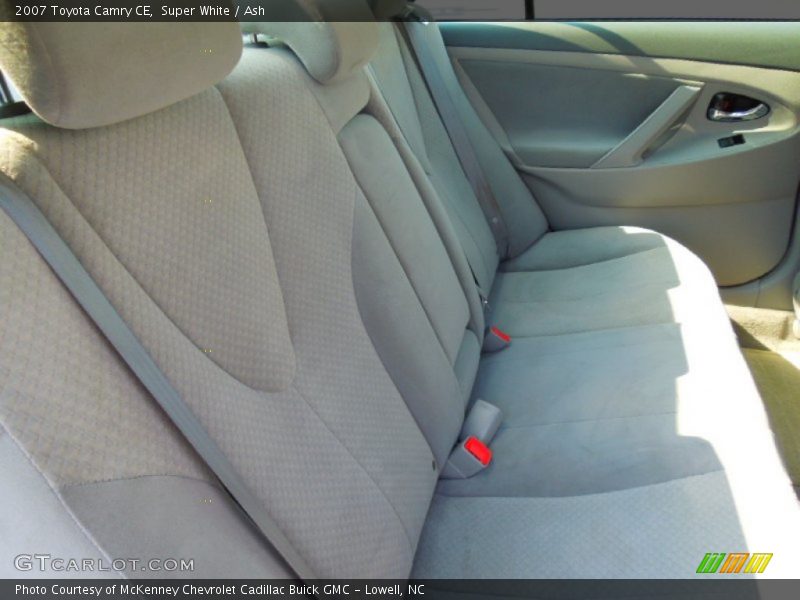 Super White / Ash 2007 Toyota Camry CE