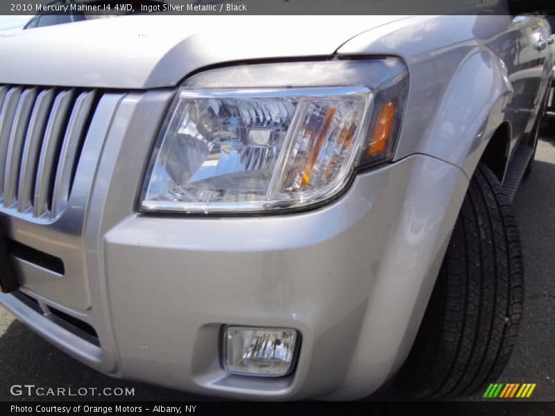 Ingot Silver Metallic / Black 2010 Mercury Mariner I4 4WD