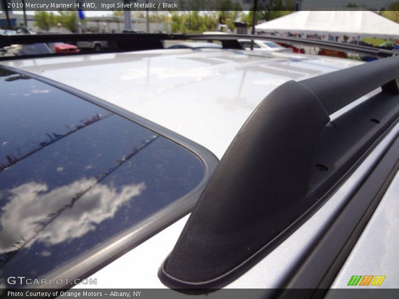 Ingot Silver Metallic / Black 2010 Mercury Mariner I4 4WD