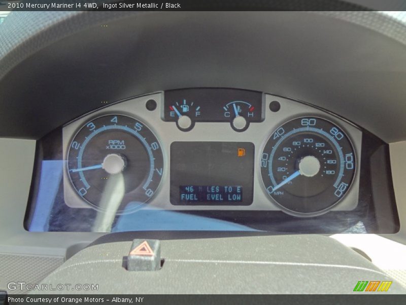 Ingot Silver Metallic / Black 2010 Mercury Mariner I4 4WD