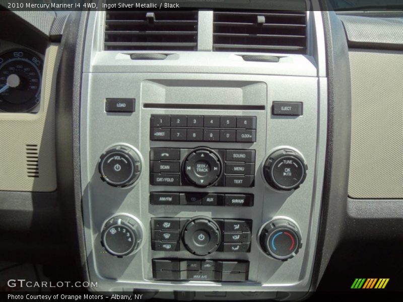 Ingot Silver Metallic / Black 2010 Mercury Mariner I4 4WD