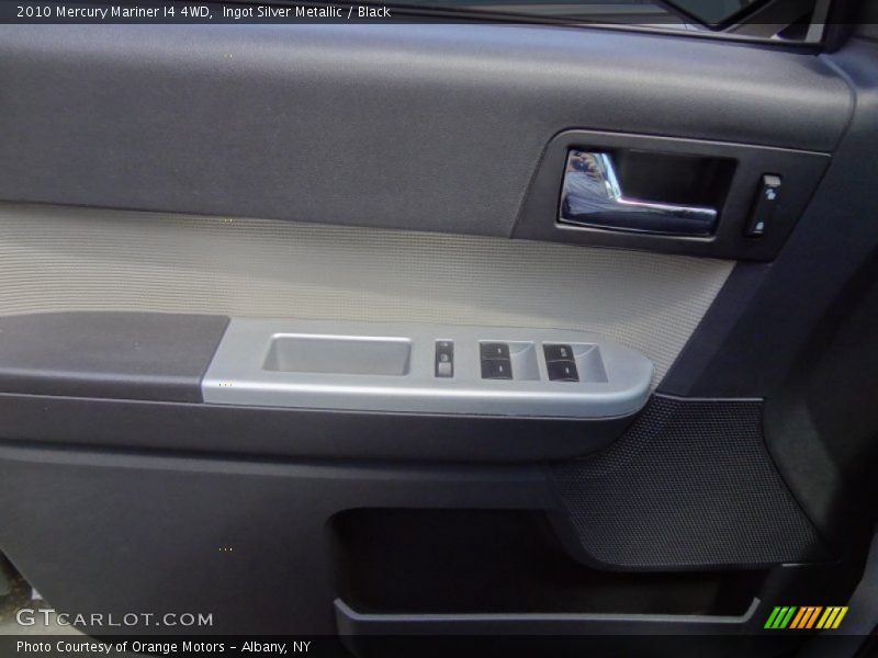 Ingot Silver Metallic / Black 2010 Mercury Mariner I4 4WD