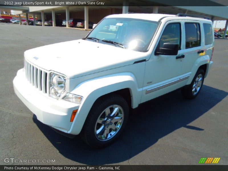 Bright White / Dark Slate Gray 2012 Jeep Liberty Sport 4x4