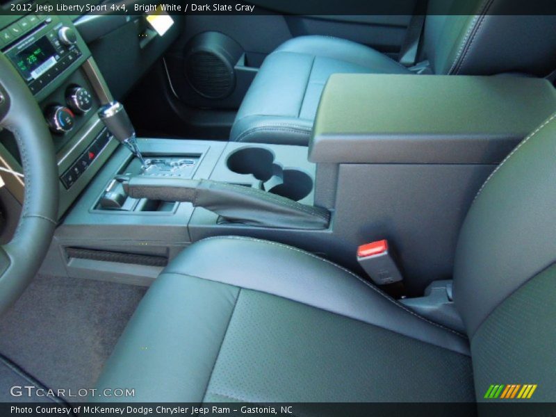 Bright White / Dark Slate Gray 2012 Jeep Liberty Sport 4x4